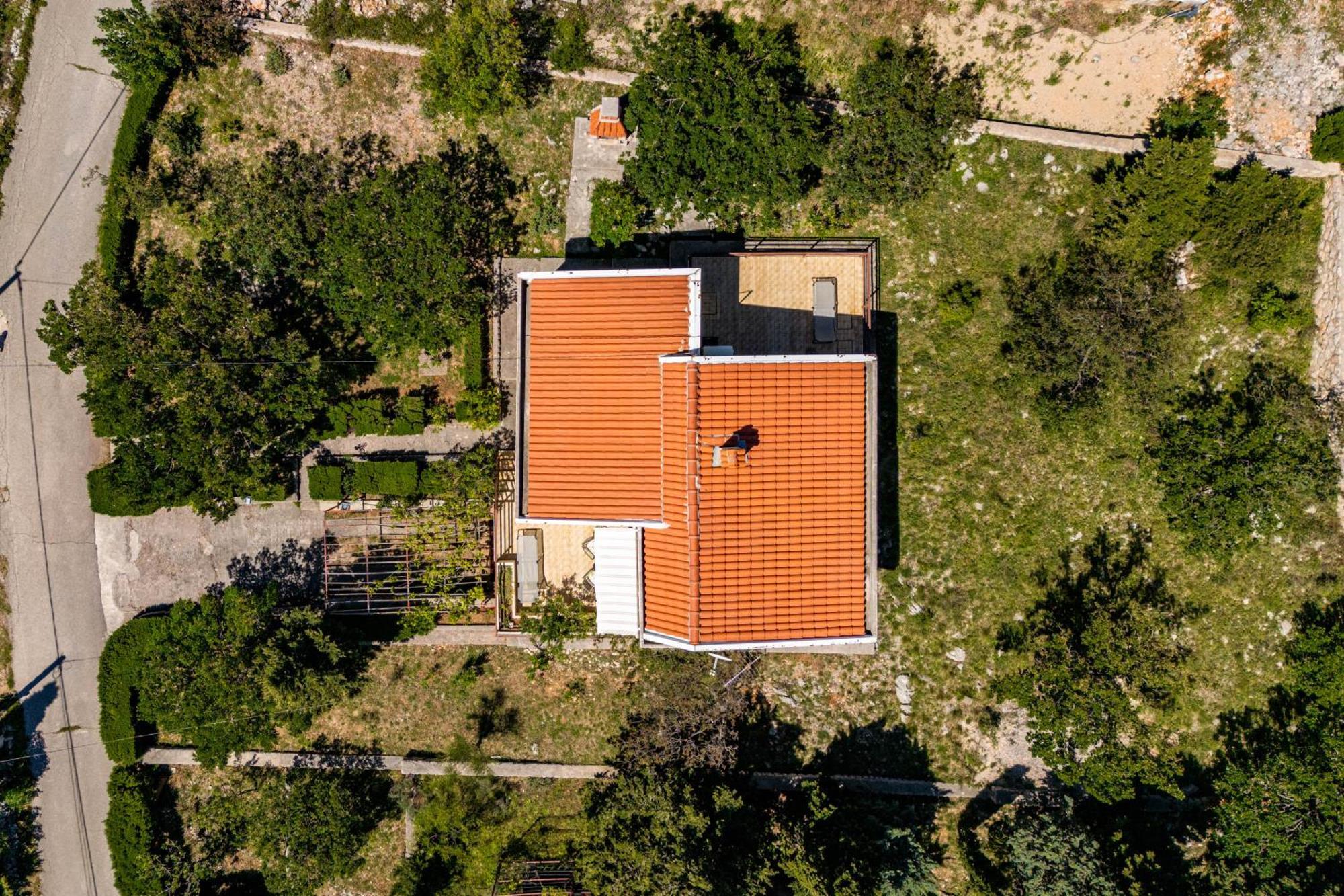 Beachfront House Nada - Happy Rentals Карлобаг Экстерьер фото